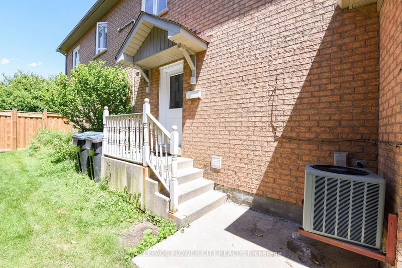 29 Rainforest Dr  Brampton, L6R 1B1 | Image 17