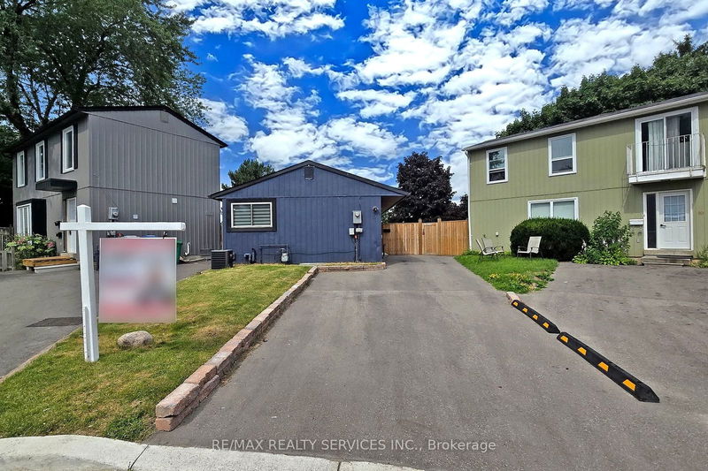 home for lease on 9 Huntington Court