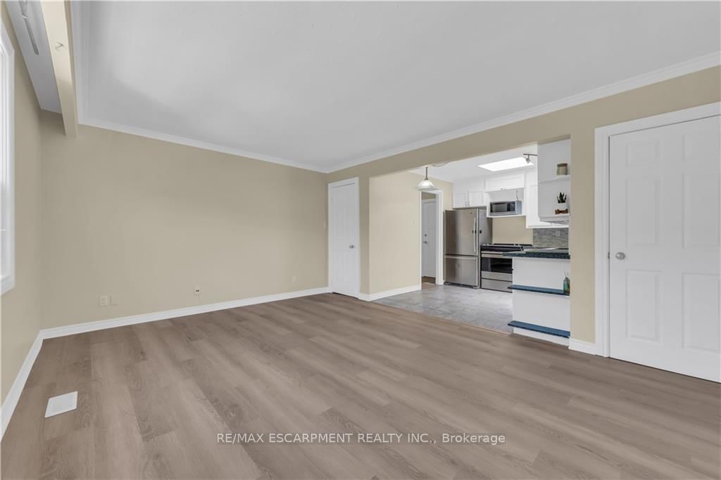 284 Kerr Street, Unit 1 - Photo 12