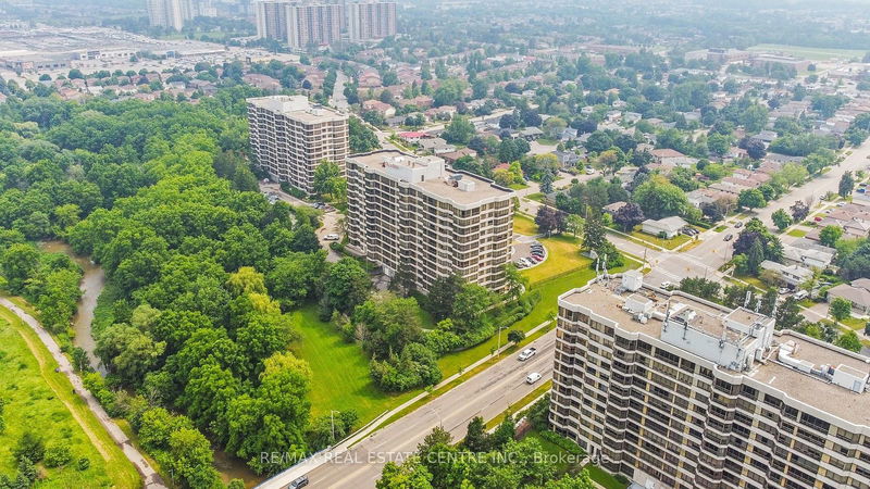 home for sale on 702-320 Mill Street S