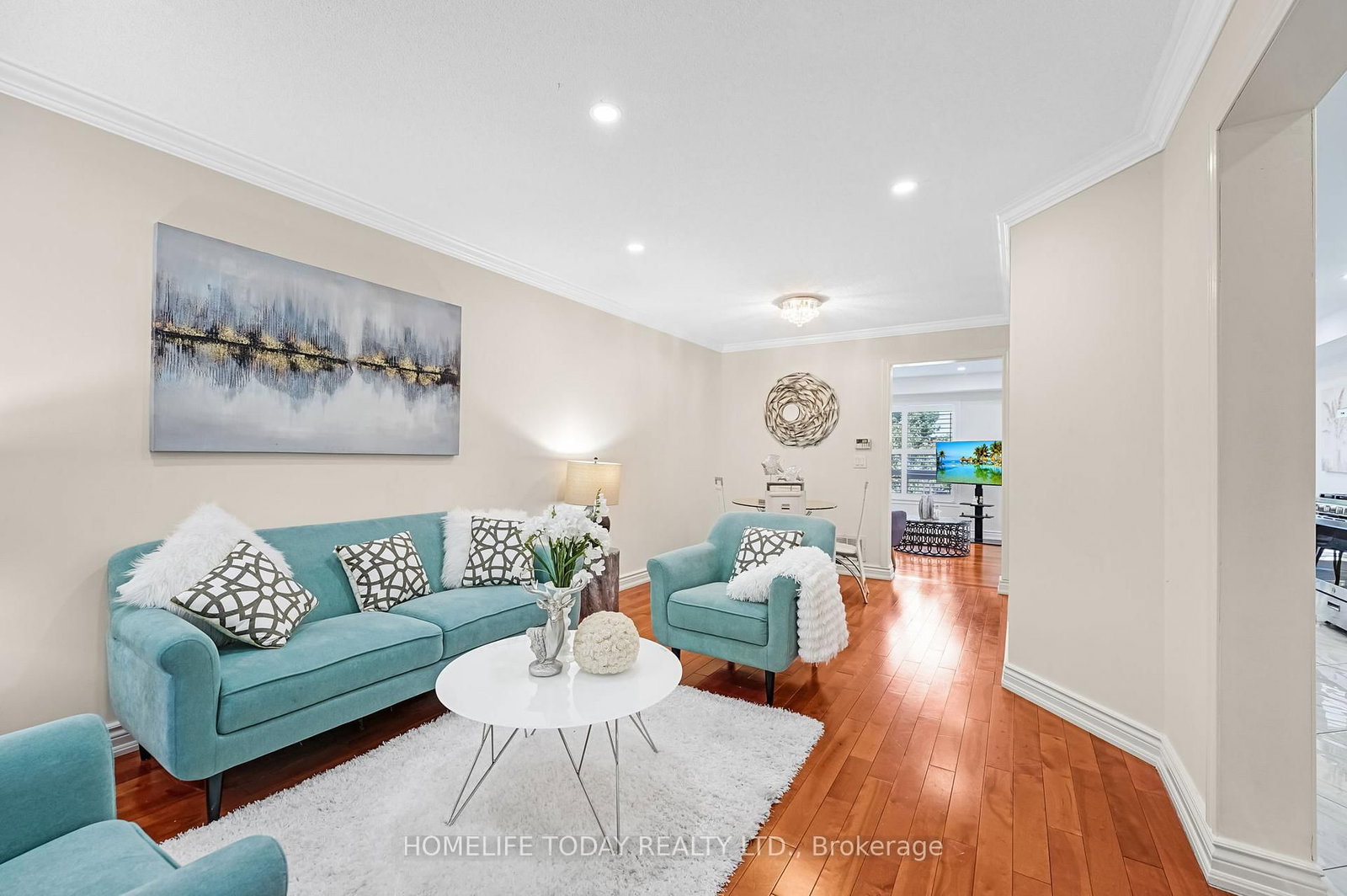 Listing Image 7