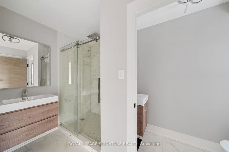 16 Walsh Ave  Toronto, M9M 1B6 | Image 31