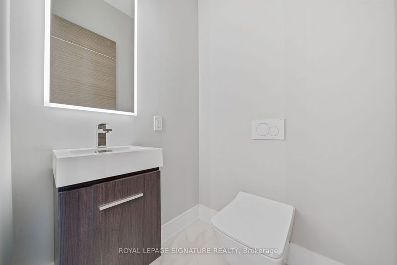 16 Walsh Ave  Toronto, M9M 1B6 | Image 9