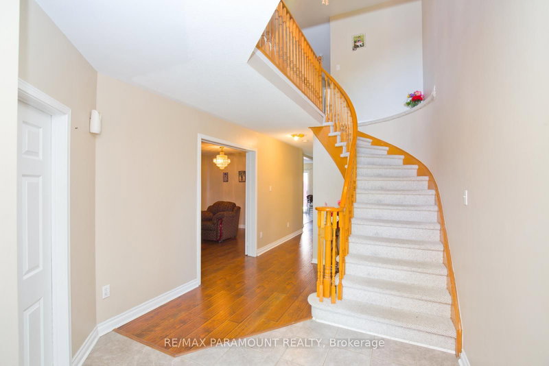 Upper - 29 Muirland Cres, Brampton, L6X 4P4 | Image 3