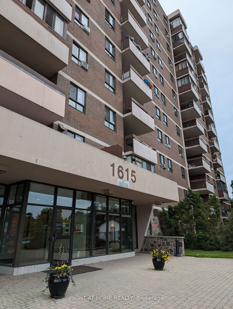 home for lease on 708-1615 Bloor Street N