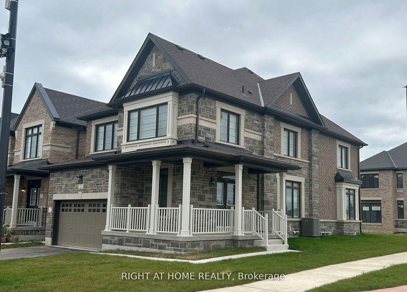 2 Trellanock Rd  Brampton, L6Y 6K8 | Image 3