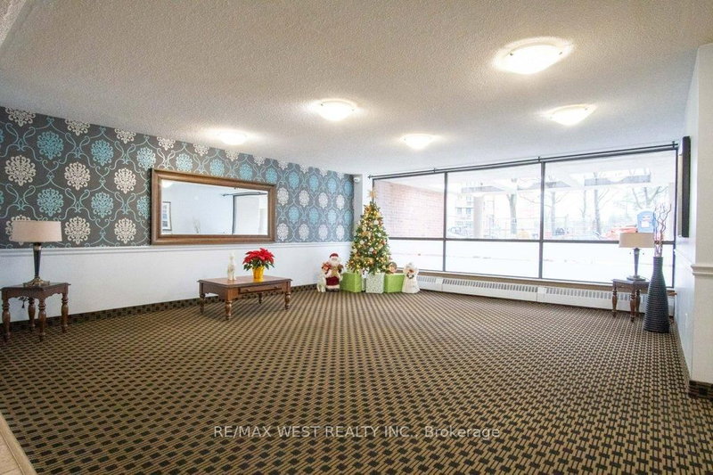 1001 - 3501 Glen Erin Dr, Mississauga, L5L 2E9 | Image 3