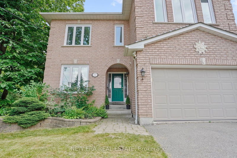 77 Rowntree Mill Rd  Toronto, M9L 1C4 | Image 3