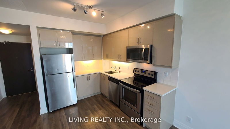 home for lease on 1203-15 Zorra Street