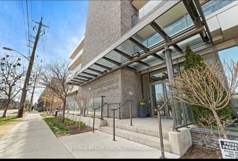 home for lease on 506-8 Fieldway Road