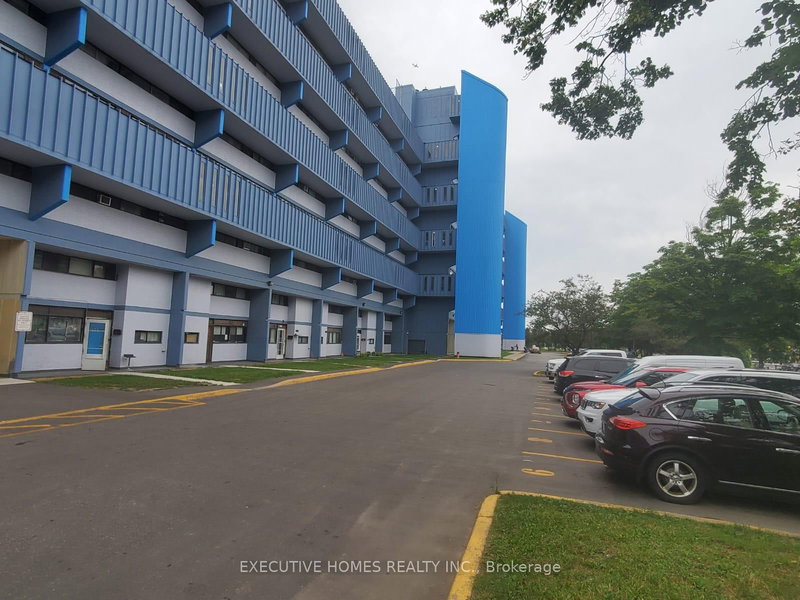 517 - 4673 Jane St, Toronto, M3N 2L1 | Image 2