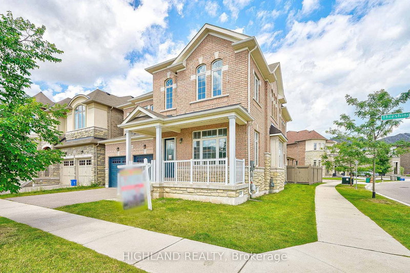 425 Threshing Mill Blvd, Oakville, L6H 0T4 | Image 3