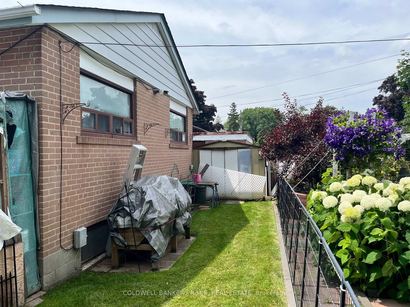 Listing Image 7