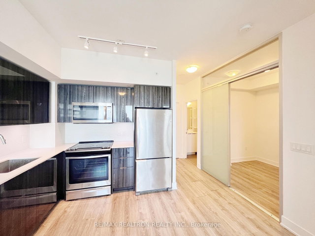 1717 - 30 Shore Breeze Drive
