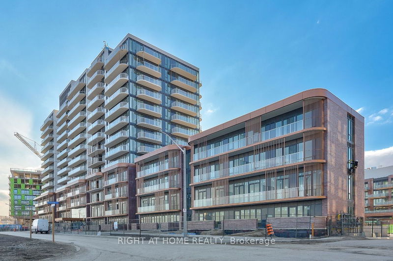 home for lease on 914-220 Missinnihe Way