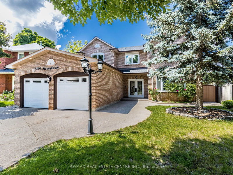 1499 Stoneybrook Tr  Oakville, L6M 2P7 | Image 1