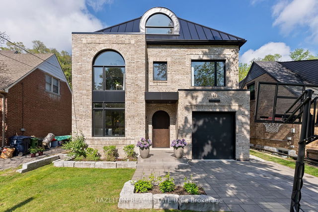 35 Worthington Crescent