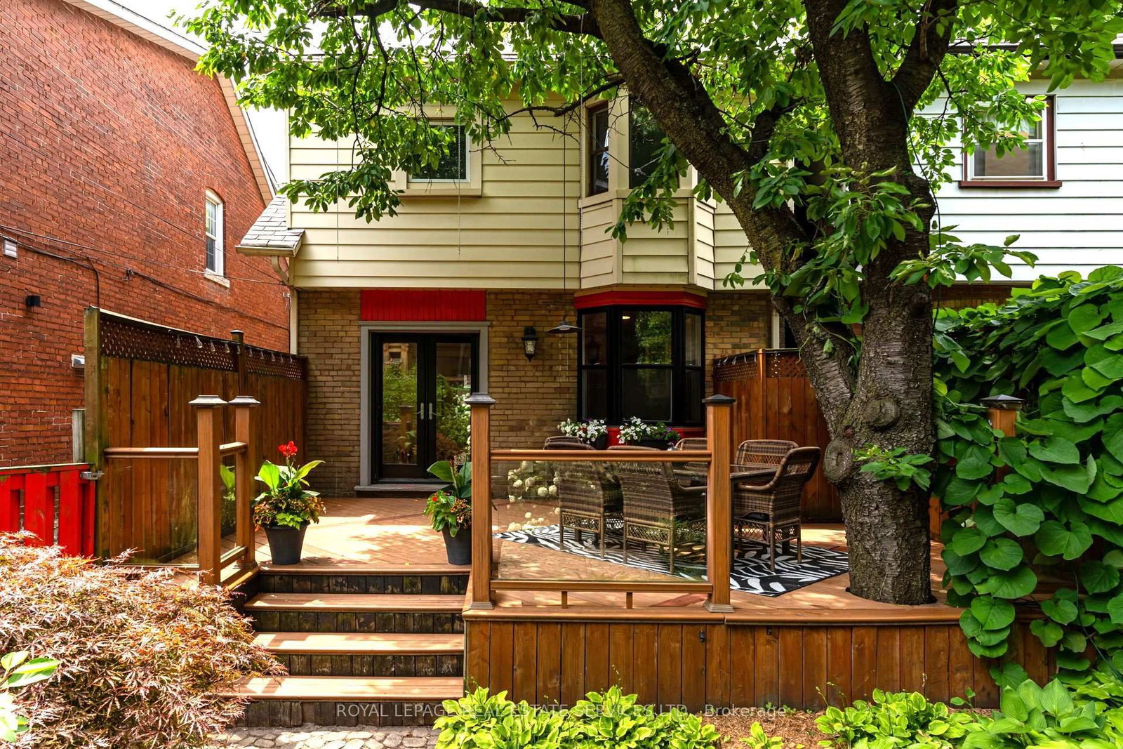Listing Image 8