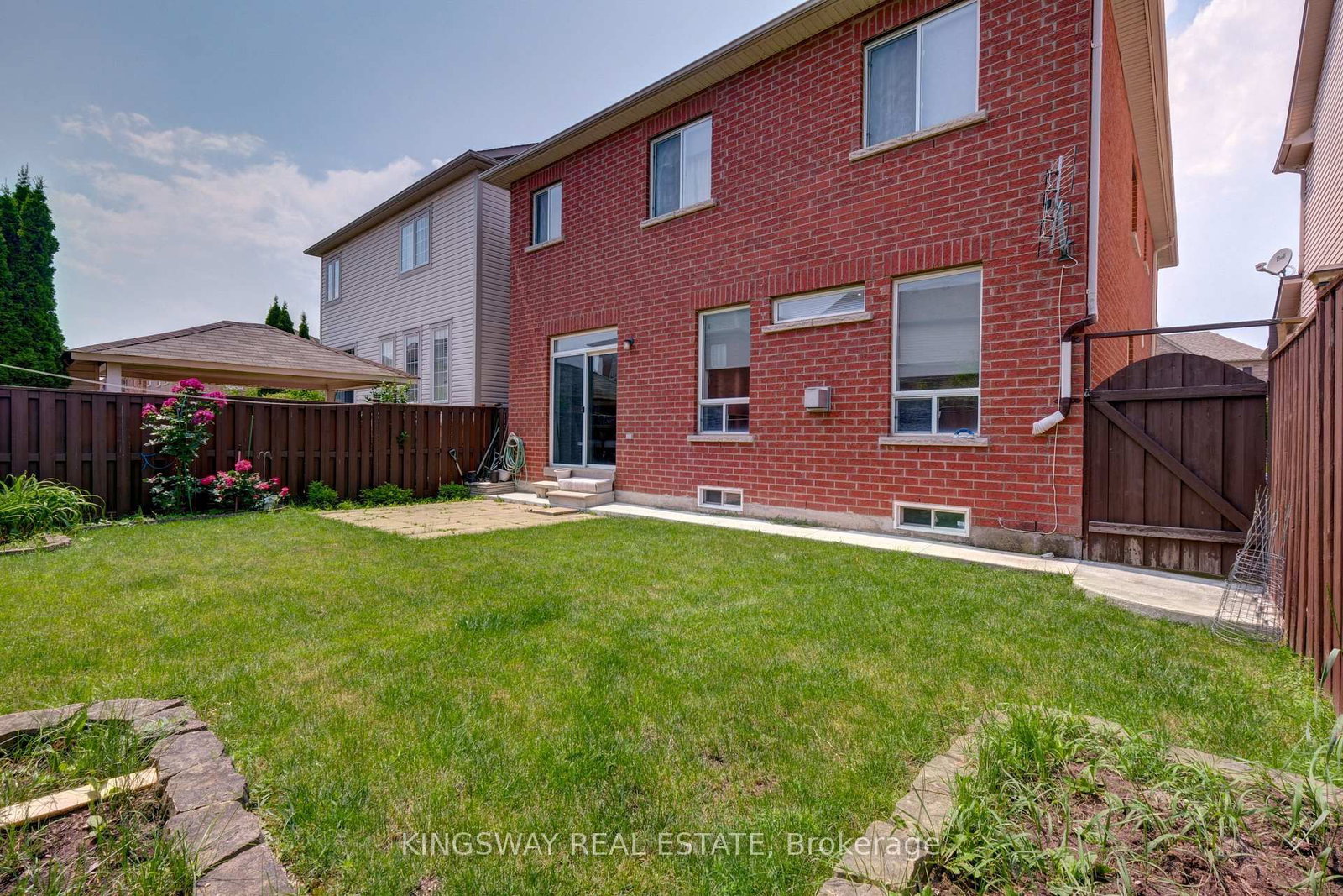 Listing Image 3