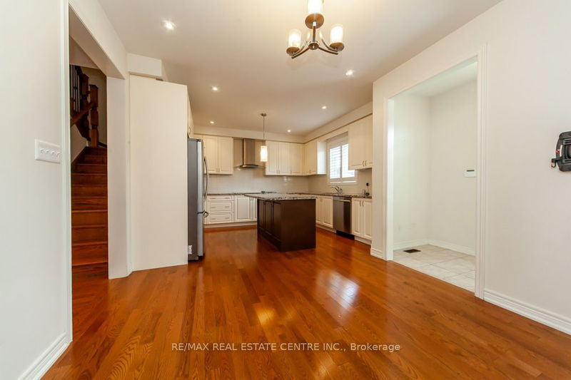 5377 Tenth Line W Mississauga, L5M 0V7 | Image 13