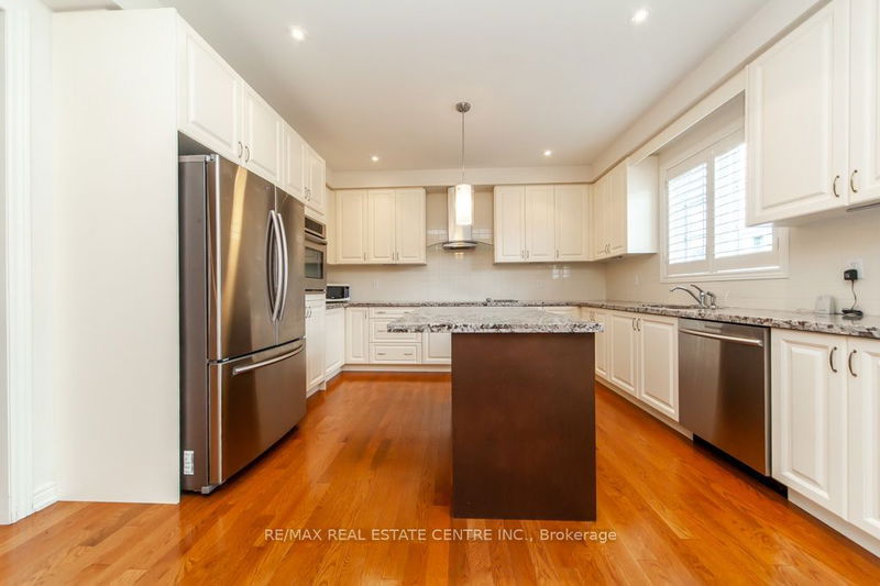 5377 Tenth Line W Mississauga, L5M 0V7 | Image 15