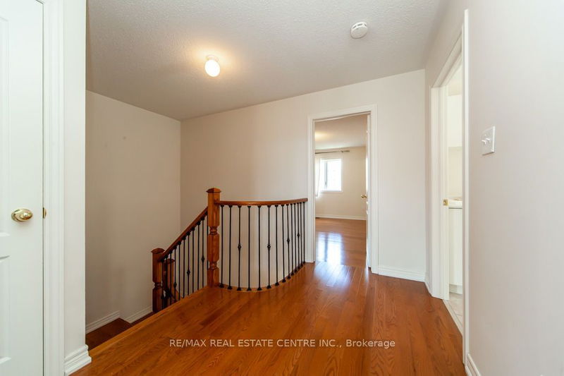 5377 Tenth Line W Mississauga, L5M 0V7 | Image 23