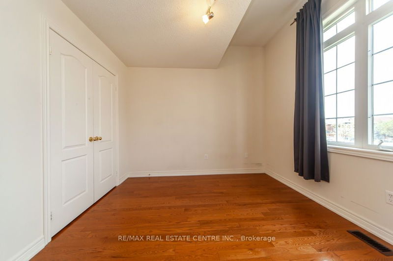 5377 Tenth Line W Mississauga, L5M 0V7 | Image 30