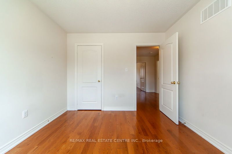 5377 Tenth Line W Mississauga, L5M 0V7 | Image 34