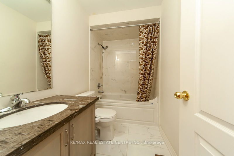 5377 Tenth Line W Mississauga, L5M 0V7 | Image 36