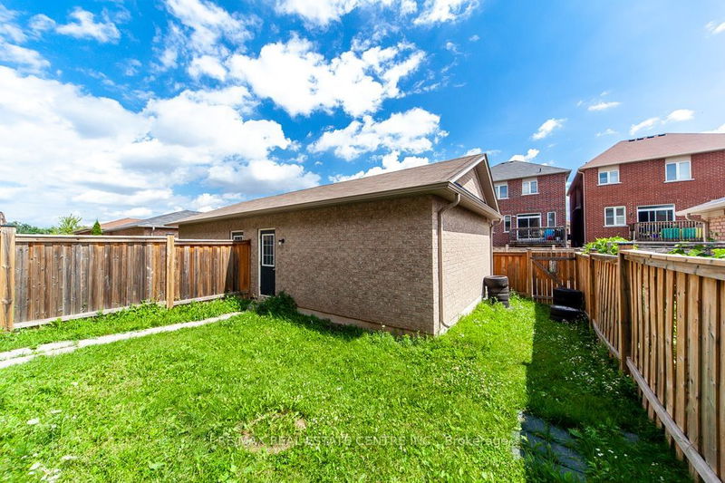 5377 Tenth Line W Mississauga, L5M 0V7 | Image 39