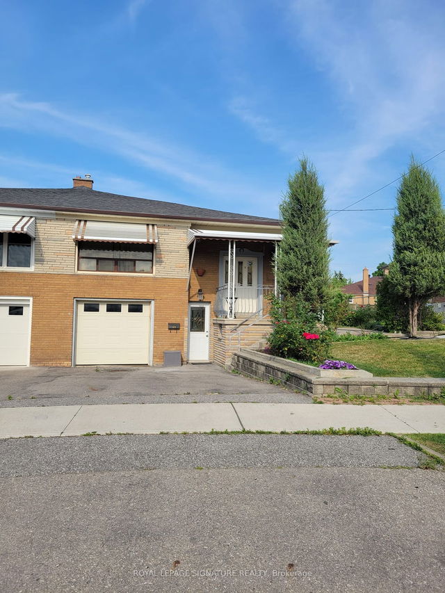 Lower - 64 Watney Crescent