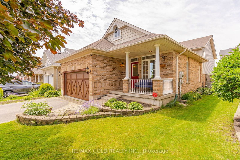 8 Fendley Rd  Orangeville, L9W 5G9 | Image 1