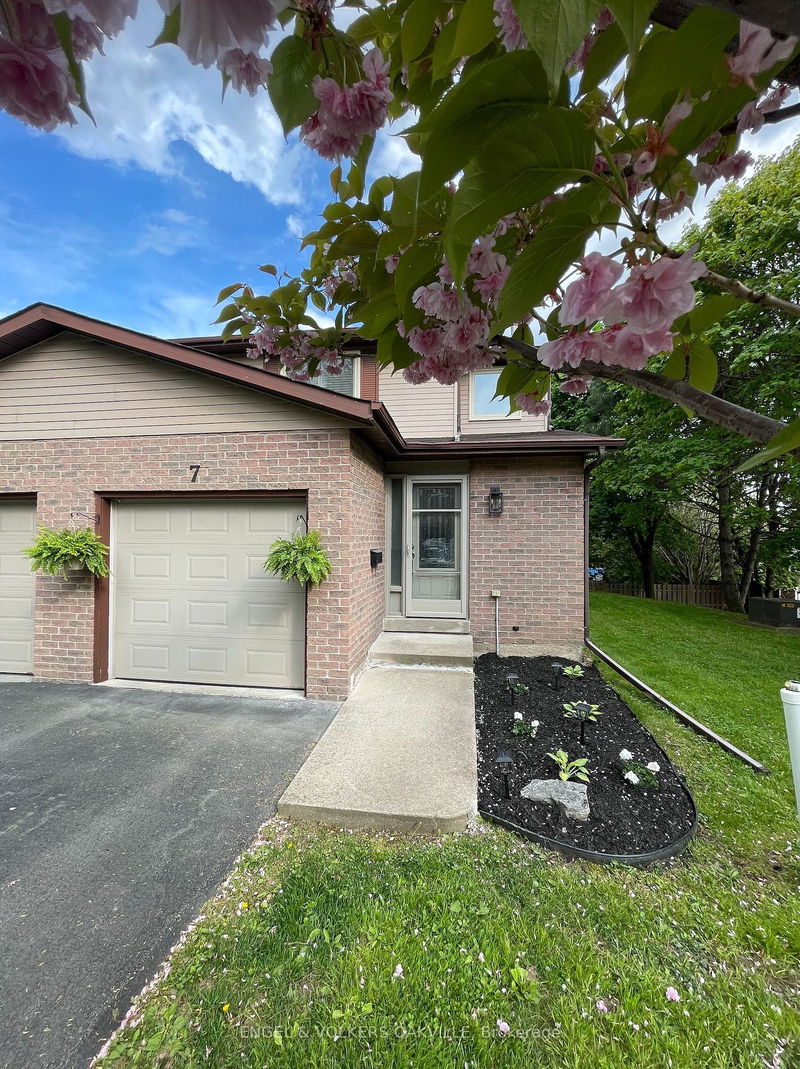 home for lease on 7-1232 Guelph Line