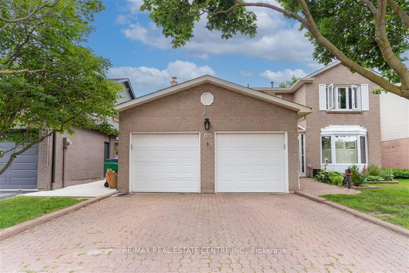 6326 Millers Grve, Mississauga, L5N 3H7 | Image 2