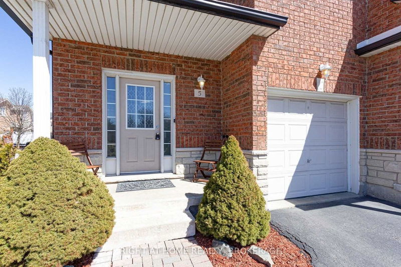home for lease on 5-2229 Walkers Line
