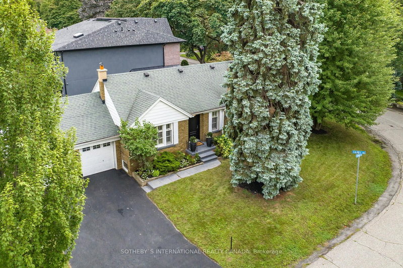 20 Elderidge Ave, Toronto, M8Y 2C5 | Image 3