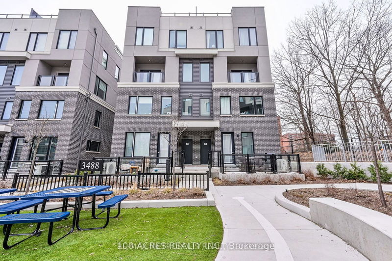 home for lease on 8-3488 Widdicombe Way S