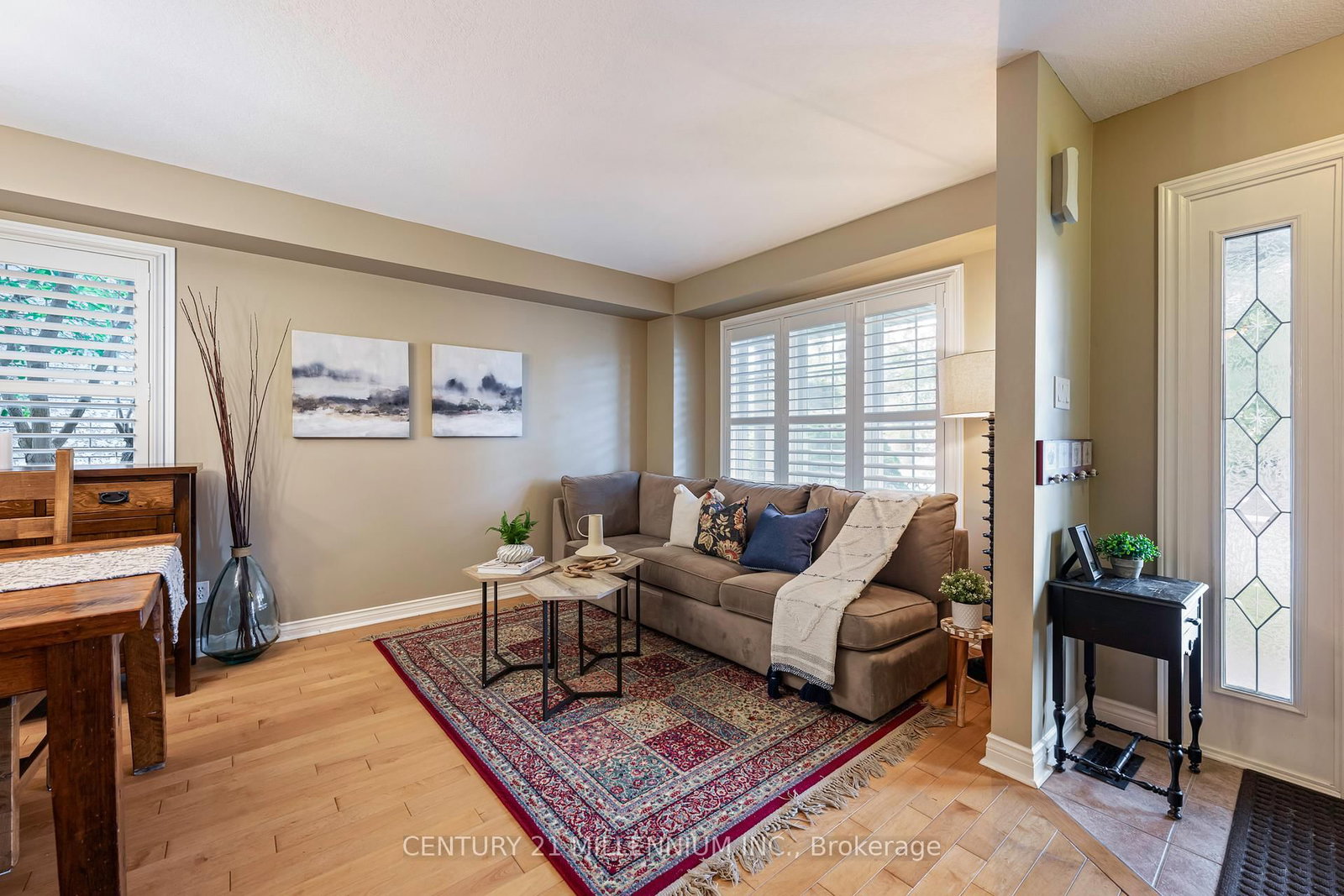 Listing Image 7