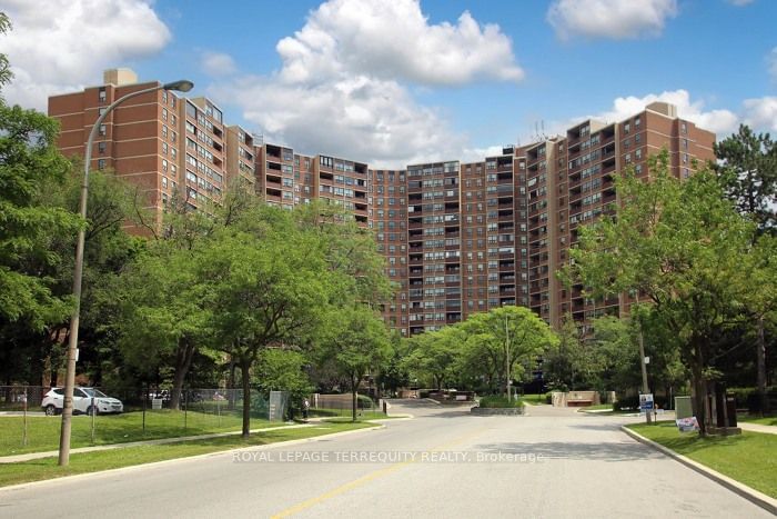 home for sale on 1909-714 The West Mall Court S