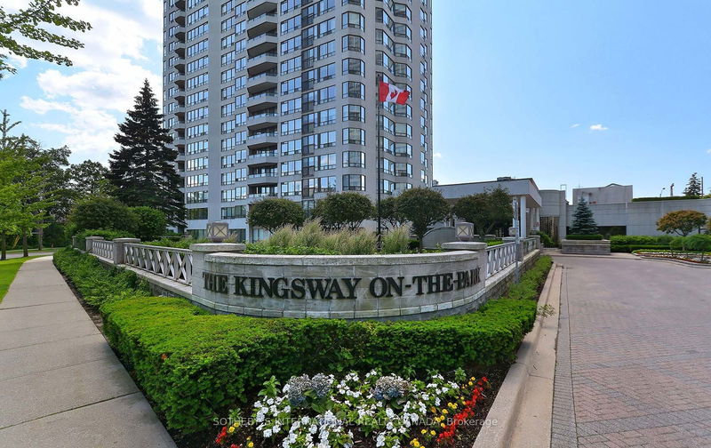 home for sale on 406-1 Aberfoyle Crescent