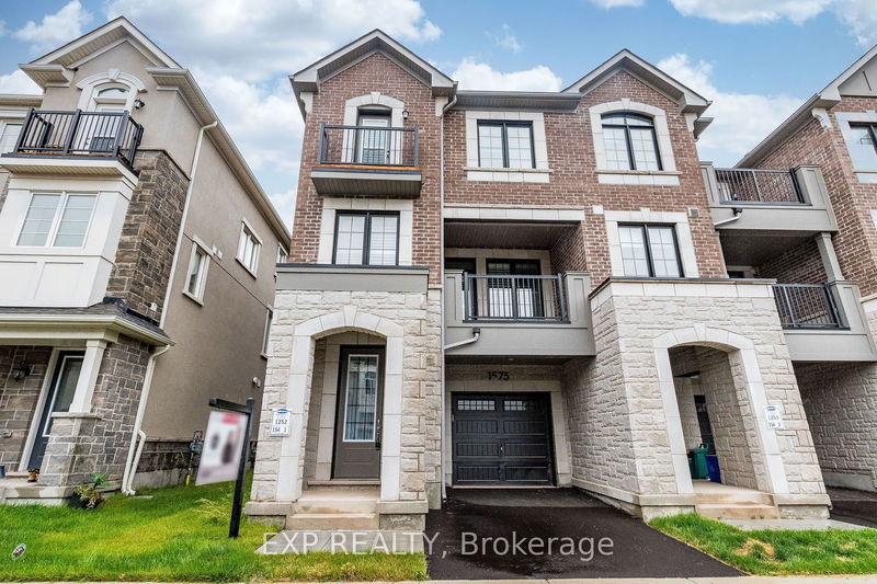 home for lease on 1575 Denison Place