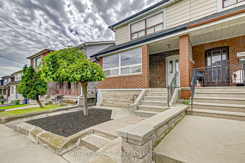 1994 Dufferin St  Toronto, M6E 3R2 | Image 3