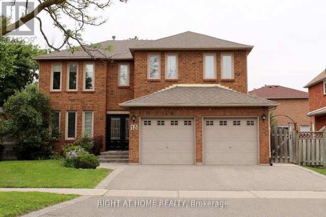13 Major William Sharpe Drive