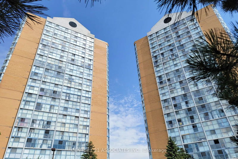 home for sale on 2005-25 Trailwood Drive