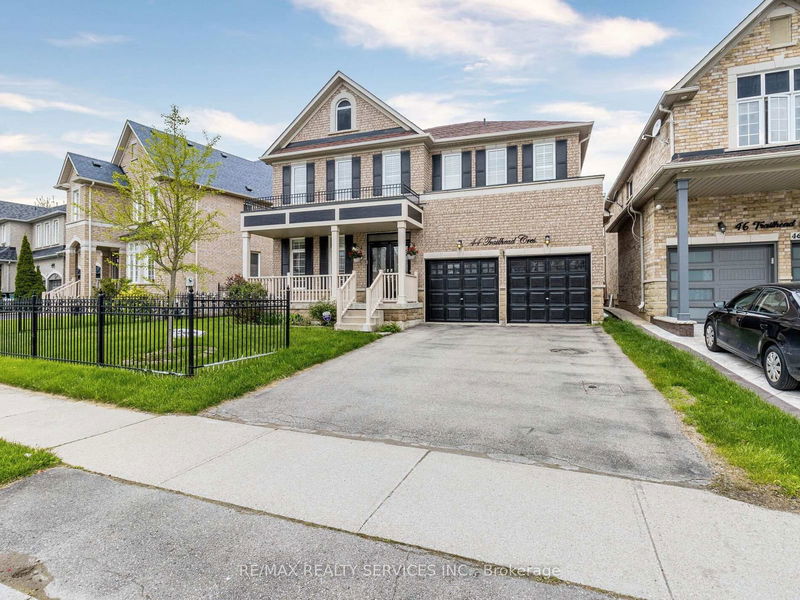 44 Trailhead Cres  Brampton, L6R 3H3 | Image 2