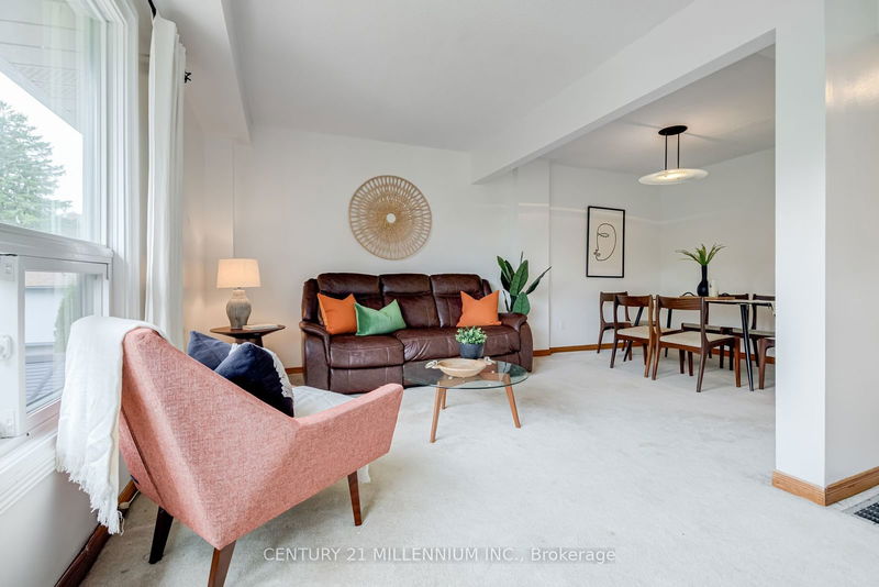 home for sale on 82 Ashton Crescent