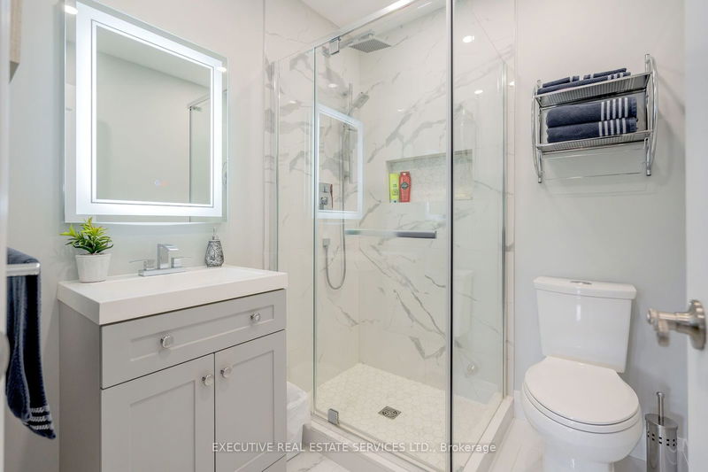 52 Beachpoint Blvd  Brampton, L7A 2T7 | Image 33