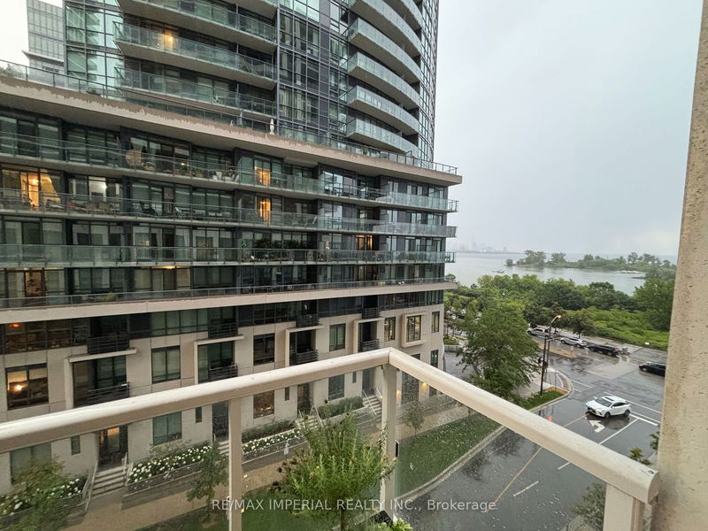  407 - 65 Annie Craig Dr  Toronto, M8V 0G3 | Image 3