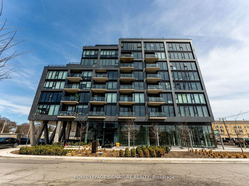 home for sale on 704-7 Smith Crescent