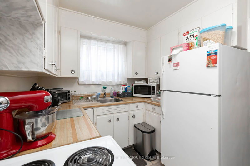 157 Berry Rd  Toronto, M8Y 1W4 | Image 11